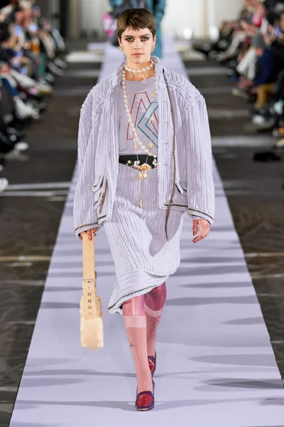 Look 8